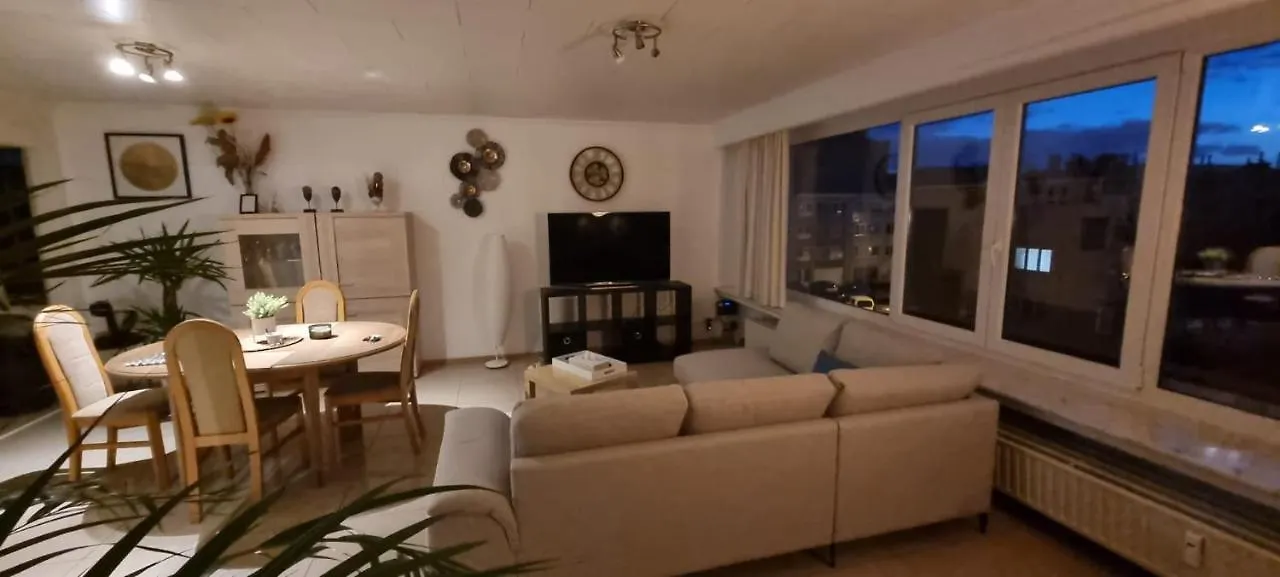 Superb Appartement With 3 Bed Rooms In Antwerpen