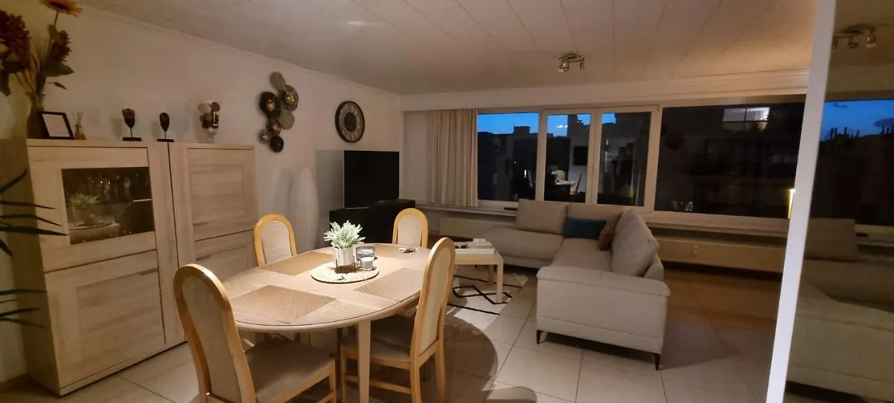 Superb Appartement With 3 Bed Rooms In Antwerpen 0*, Antwerp